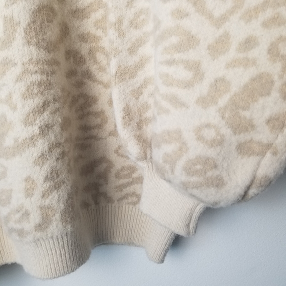 Goodnight Macaroon crewneck leopard print sweater - Picture 4 of 13